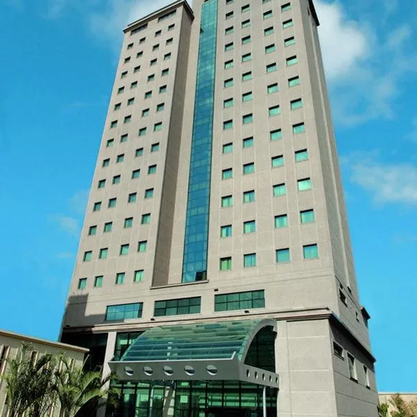 圣保罗卢斯广场酒店，位于Vila Mariana的酒店