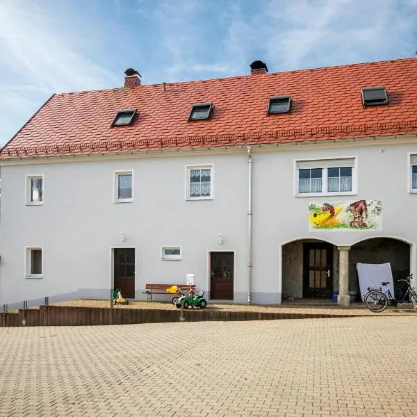Ferienwohnung am Bauernhof，位于Falkenau的酒店