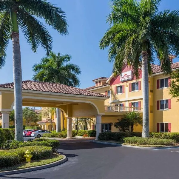 Hawthorn Extended Stay by Wyndham Naples，位于奥兰多的酒店