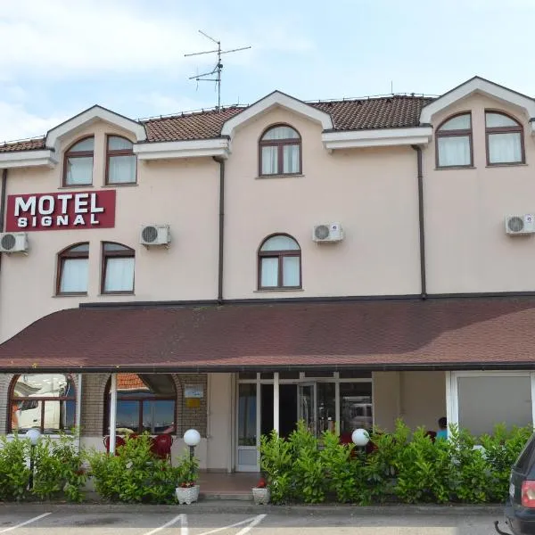 Motel Signal，位于Čokići的酒店