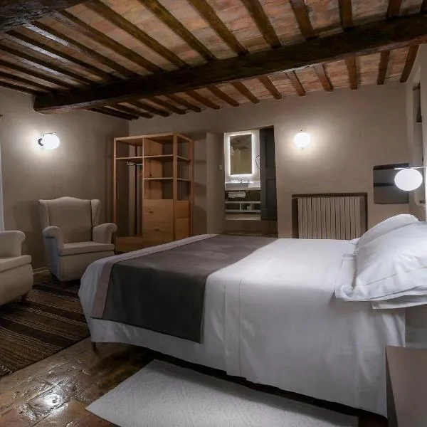 阿蒙扎诺西尔夫酒店，位于Capodacqua di Foligno的酒店