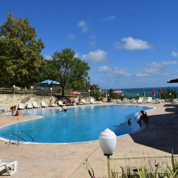 Ahilea Hotel - Free Pool Access，位于Bezvoditsa的酒店