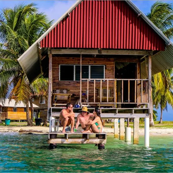 Private Cabin Over the Water PLUS Meals - San Blas Islands - private bathroom，位于Mandinga的酒店