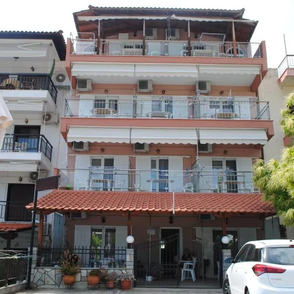 Anna Rooms，位于新马尔马拉斯的酒店