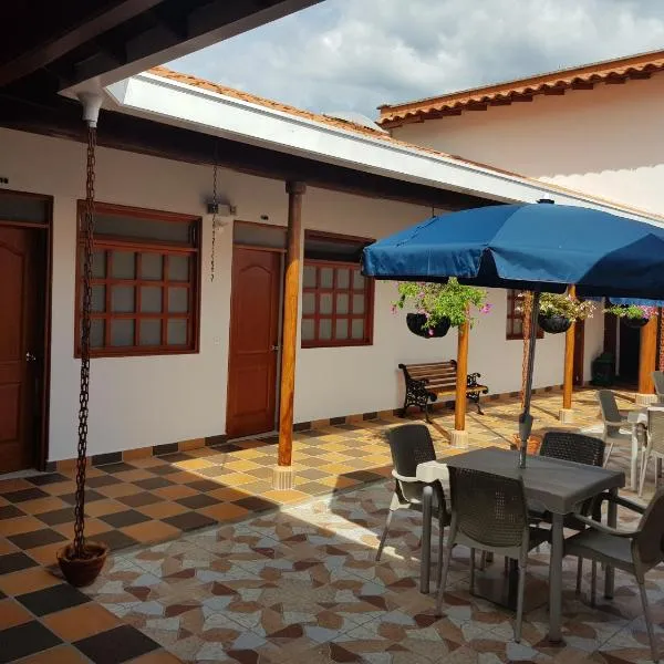 Hotel La Ceiba，位于拉平塔达的酒店