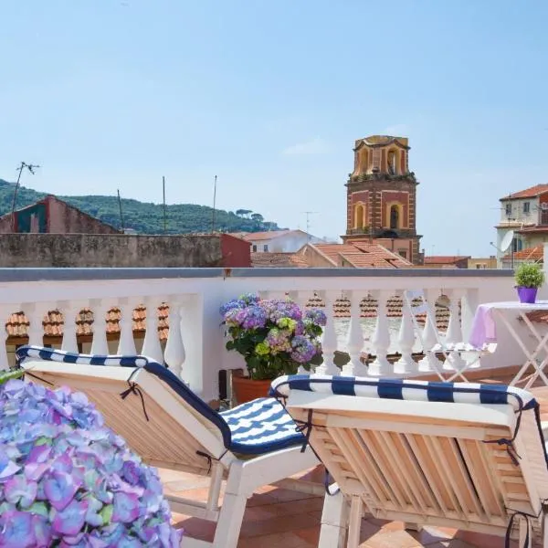 Sorrento Marida Rooms，位于索伦托的酒店