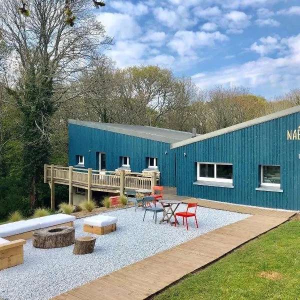 Camping Naéco Audierne，位于普卢伊内克的酒店