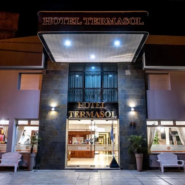 特尔马索尔酒店，位于Isla de los Castillos的酒店