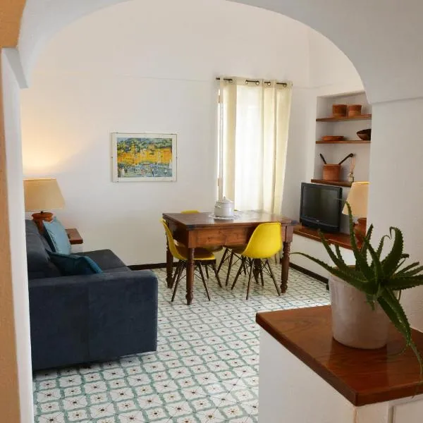 Luna Caprese Guest House，位于阿纳卡普里的酒店