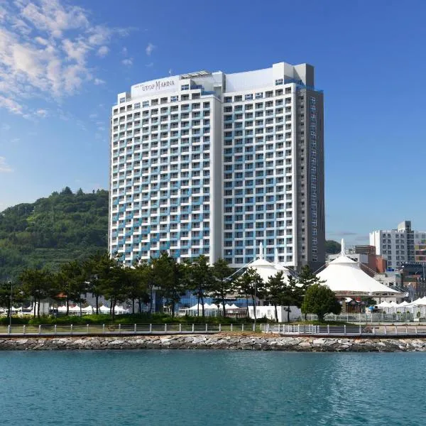 Utop Marina Hotel & Resort，位于Soje的酒店