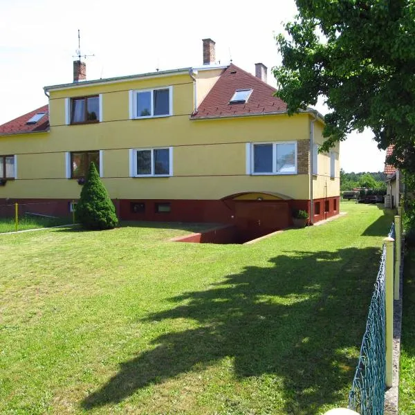 Holiday Home U Čápů，位于Lomnice nad Lužnicí的酒店