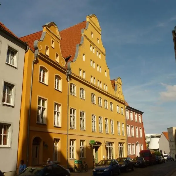 Altstadt Pension Hafenblick，位于施特拉尔松德的酒店