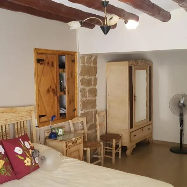 Casa Larrosa rural en Sierra de Guara，位于Sieso de Huesca的酒店