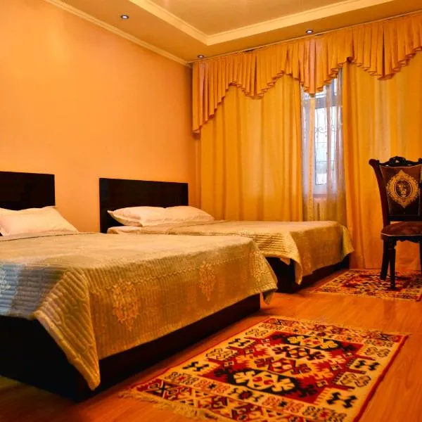 Astoria B&B，位于奥什的酒店