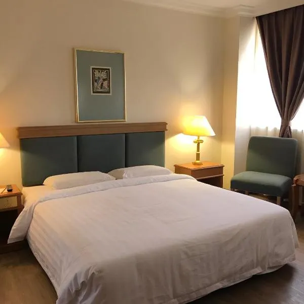 The Executive Hotel Lahad Datu，位于Sepagaya的酒店