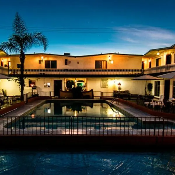 Hotel Suites Malena，位于Playa del Estero的酒店