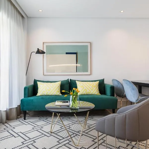 Feelathome Waldorf Suites Apartments，位于马德里的酒店