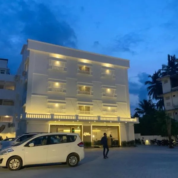 HOTEL PARK RESIDENCY，位于Irinjālakuda的酒店