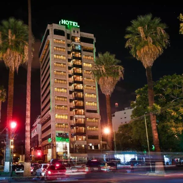 外交官酒店，位于Tinquipaya的酒店