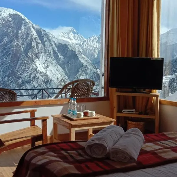 Mountain Rover Auli Resort，位于Pīpalkoti的酒店