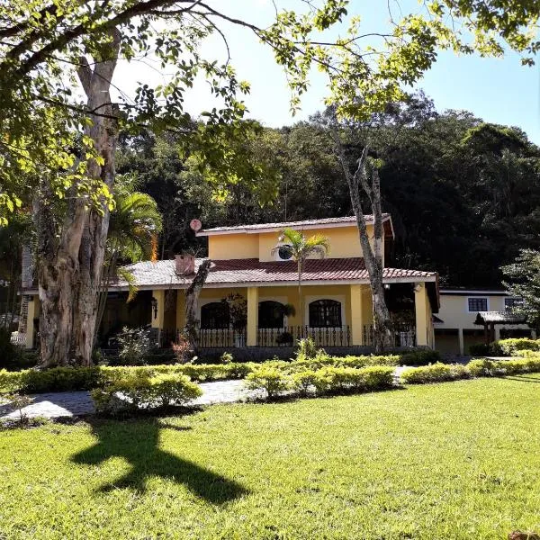 Recanto do Ribeirão，位于平达莫尼扬加巴的酒店