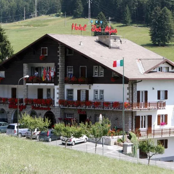 阿尔卑斯酒店，位于Azzone的酒店