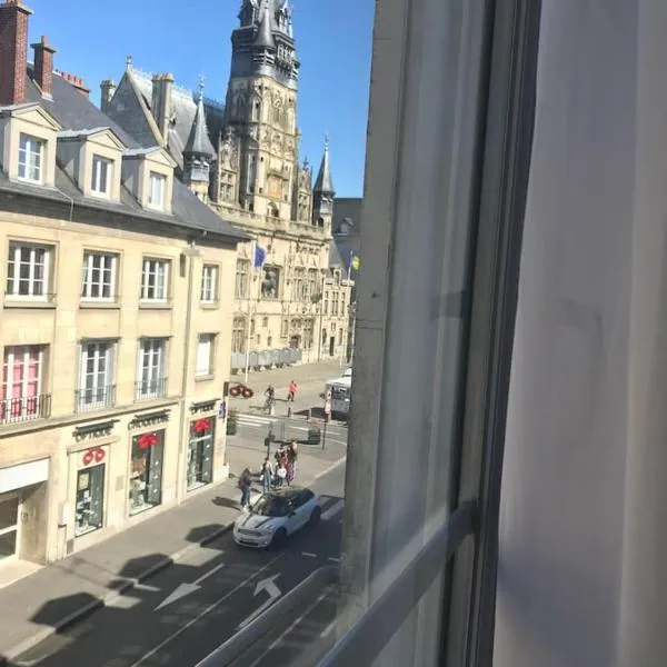 appartement de charme en plein coeur du centre ville de Compiègne arriver entre 14h et 18h maximum，位于Machemont的酒店