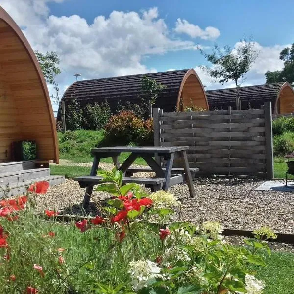 Poppy Glamping Pod，位于Poulton的酒店