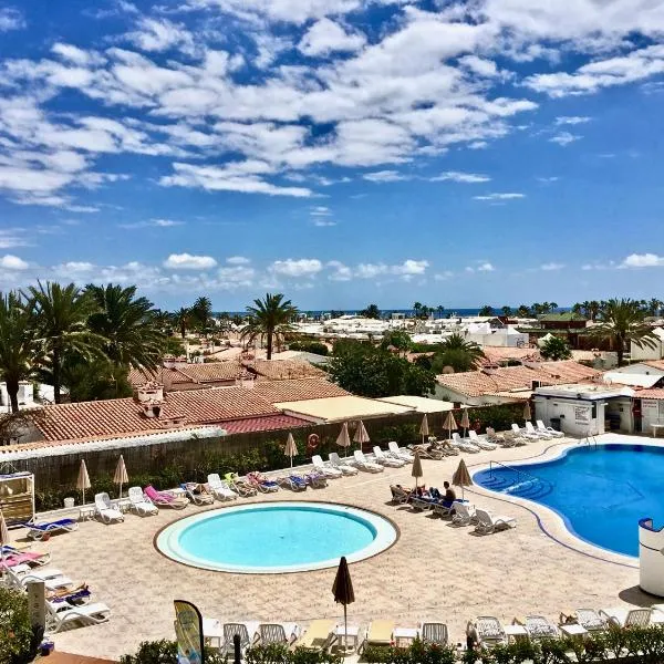 Tamarán 311，位于英格兰海滩的酒店