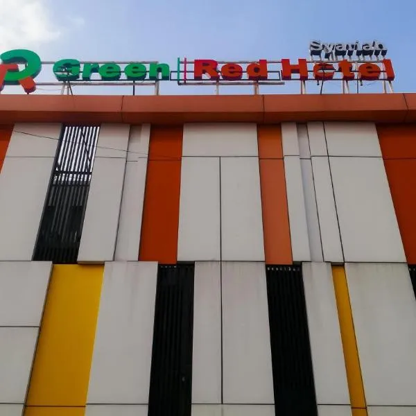 Green Red Hotel Syariah Jombang，位于Ngoro的酒店