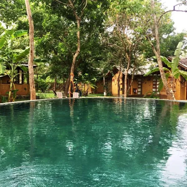 Sat Nam Village Hotel，位于锡吉里亚的酒店
