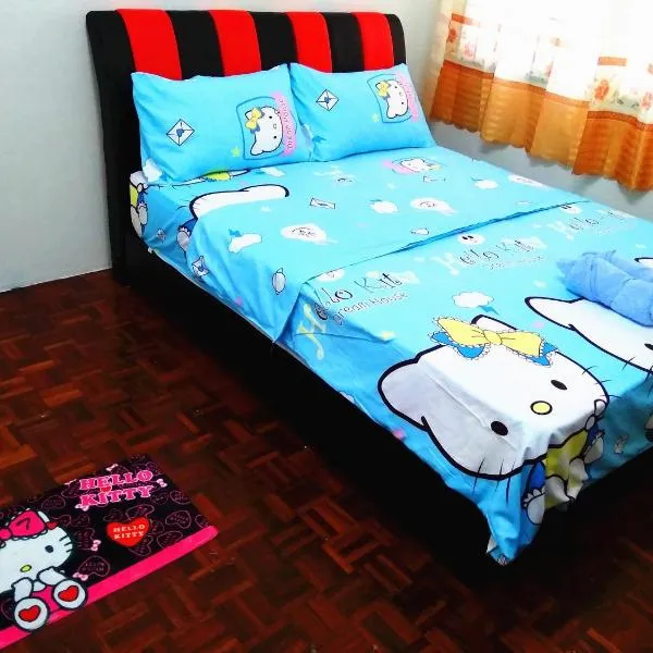 H Homestay Sibu - 500Mbps Wifi, Full Astro & Private Parking!，位于Kampong Keladi的酒店