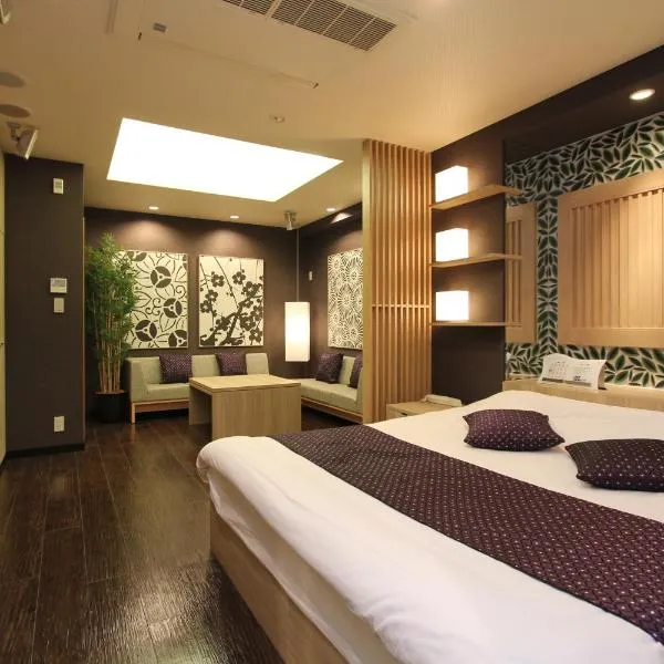 HOTEL K-WAVE R (Adult Only)，位于Koshigaya的酒店