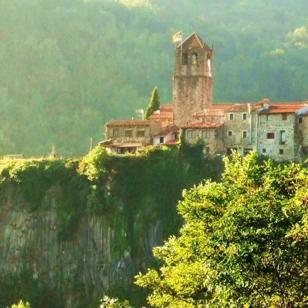 岩山旅馆，位于富利特堡德拉罗卡的酒店