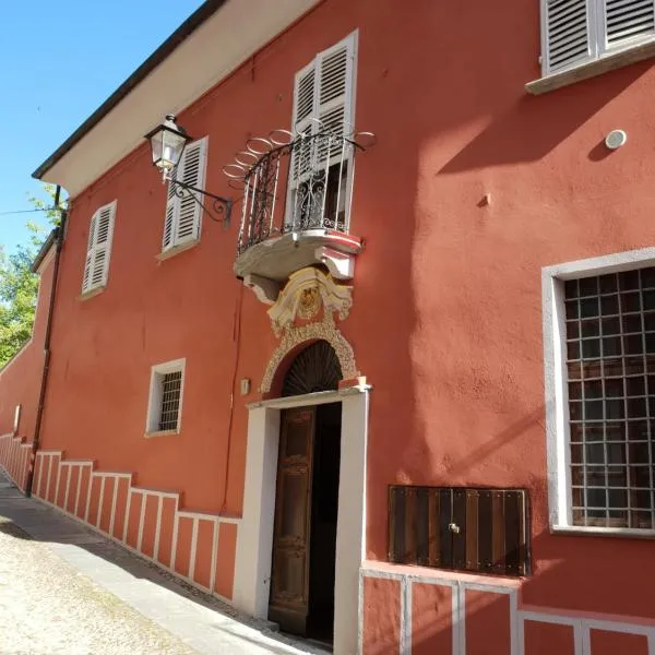 La Rocca di Efisio，位于科斯蒂廖莱达斯蒂的酒店