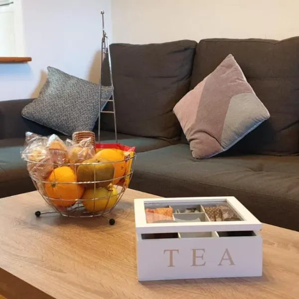 PRECIOSO ADOSADO a 100 METROS DEL MAR en VERA-PLAYA!，位于Las Bombardas的酒店