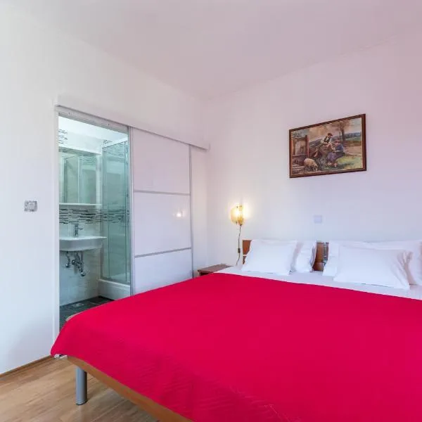 Marica Guesthouse，位于尼亚卢卡的酒店