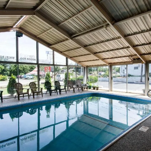 Econo Lodge West Yarmouth-Hyannis Cape Cod，位于西雅茅斯的酒店