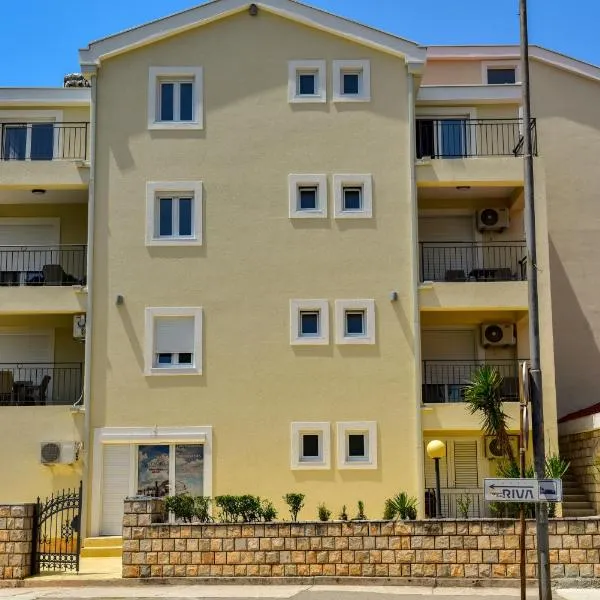 Apartmani Marina Kopitovic，位于佩特罗瓦纳莫鲁的酒店