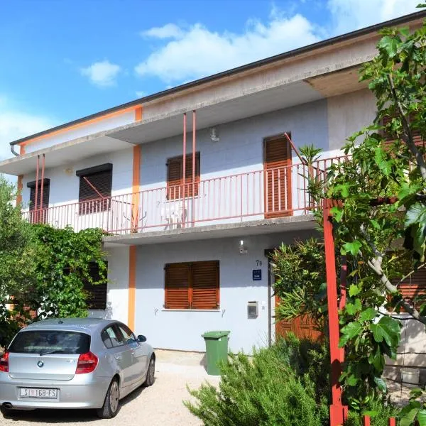Apartments Adriana，位于斯里马的酒店