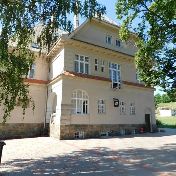 Vila Arnau，位于Chotěvice的酒店