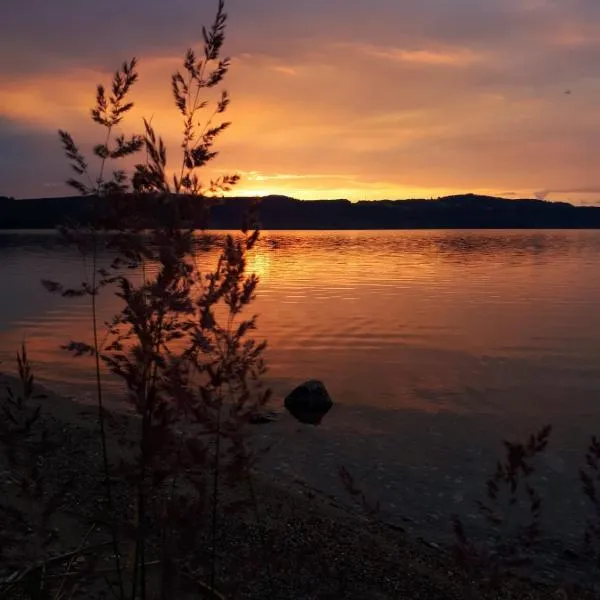 Ferienzimmer am Berzdorfer See Görlitz OT Tauchritz，位于格尔利茨的酒店