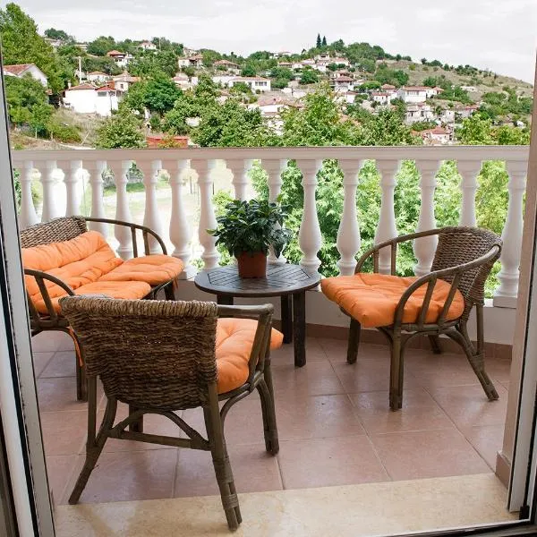 Anamniseis，位于Agreliá的酒店