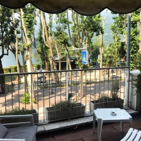 HLL Hotel Lungolago Lecco-Como Lake，位于莱科的酒店