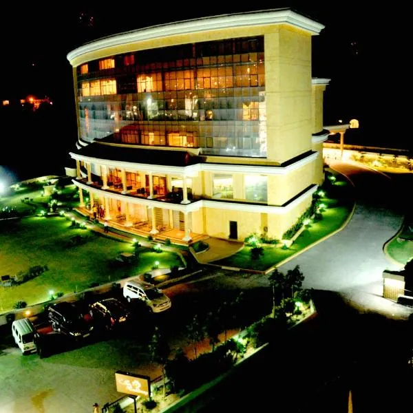 K C Residency，位于Padmi的酒店