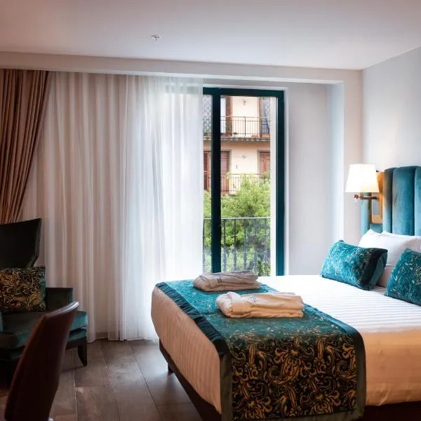 Elke Spa Hotel Superior，位于桑特费柳德吉克索尔斯的酒店