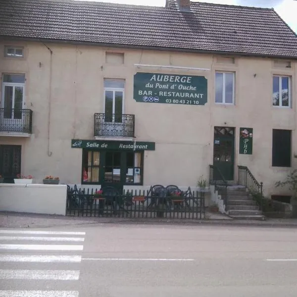 Auberge du Pont d'Ouche，位于Chaudenay-le-Château的酒店