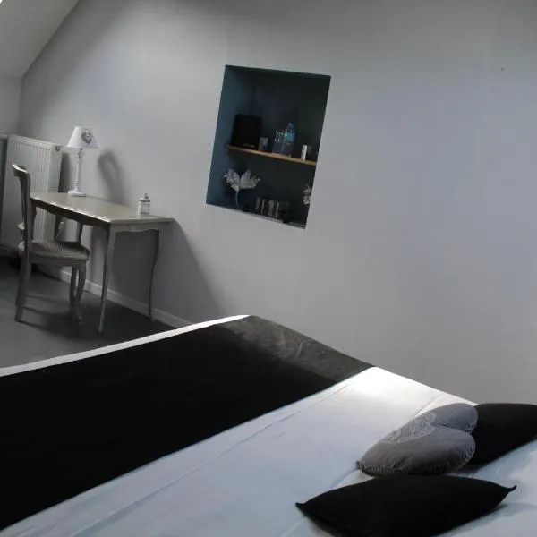 L'Heure Bleue gîtes et chambres d'hôtes，位于Givenchy-en-Gohelle的酒店