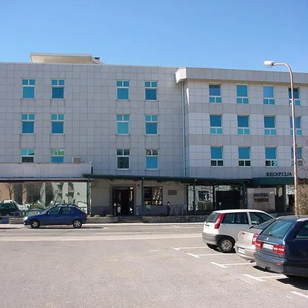 塔博尔酒店，位于Lokev的酒店