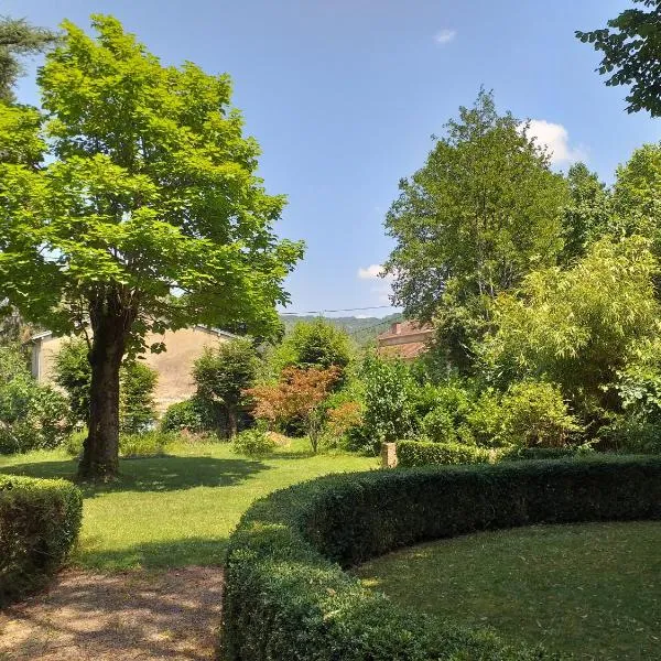 Le Jardin Secret，位于Roussayrolles的酒店